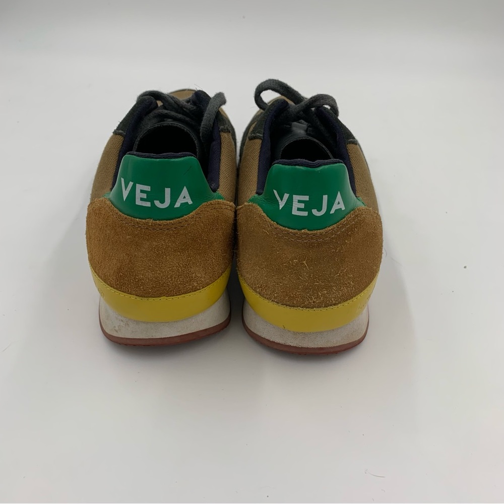 Veja size 9 green and brown